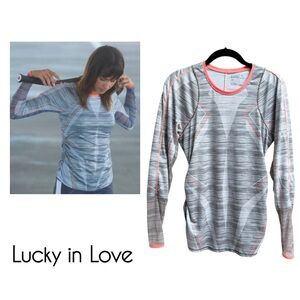 Lucky in Love Women's Space Out Long Sleeve Athletic Top Size Medium 8/10